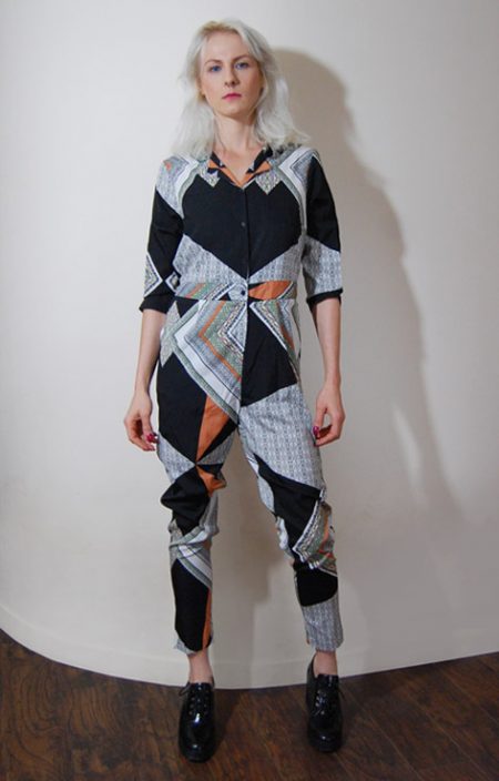 Wzorzysty kombinezon