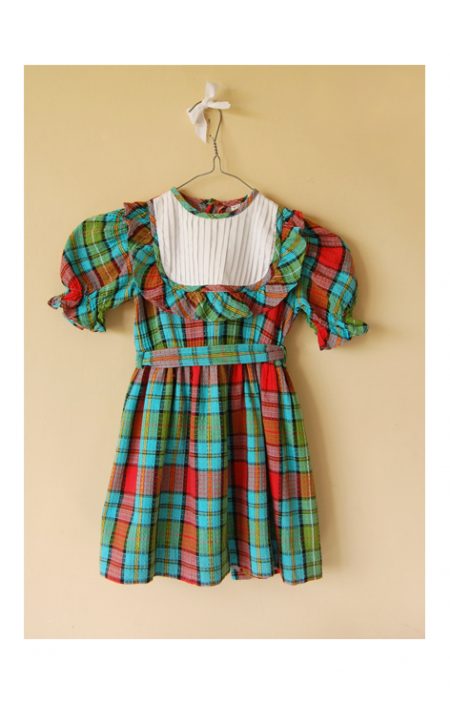 Sukienka w zielono-czerwoną kratkę